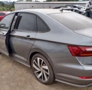 CAIXA CORTADA JETTA GLI