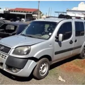 DUAS PORTAS E PÁRA-LAMA DOBLÒ