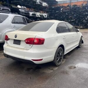 PORTA E PARACHOQUE JETTA