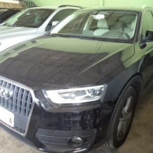 ACABAMENTO PARALAMA ORIGINAL Q3