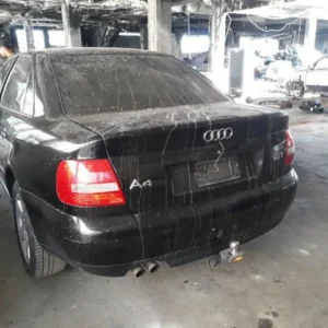 LANTERNA E LUZ INTERNA A4